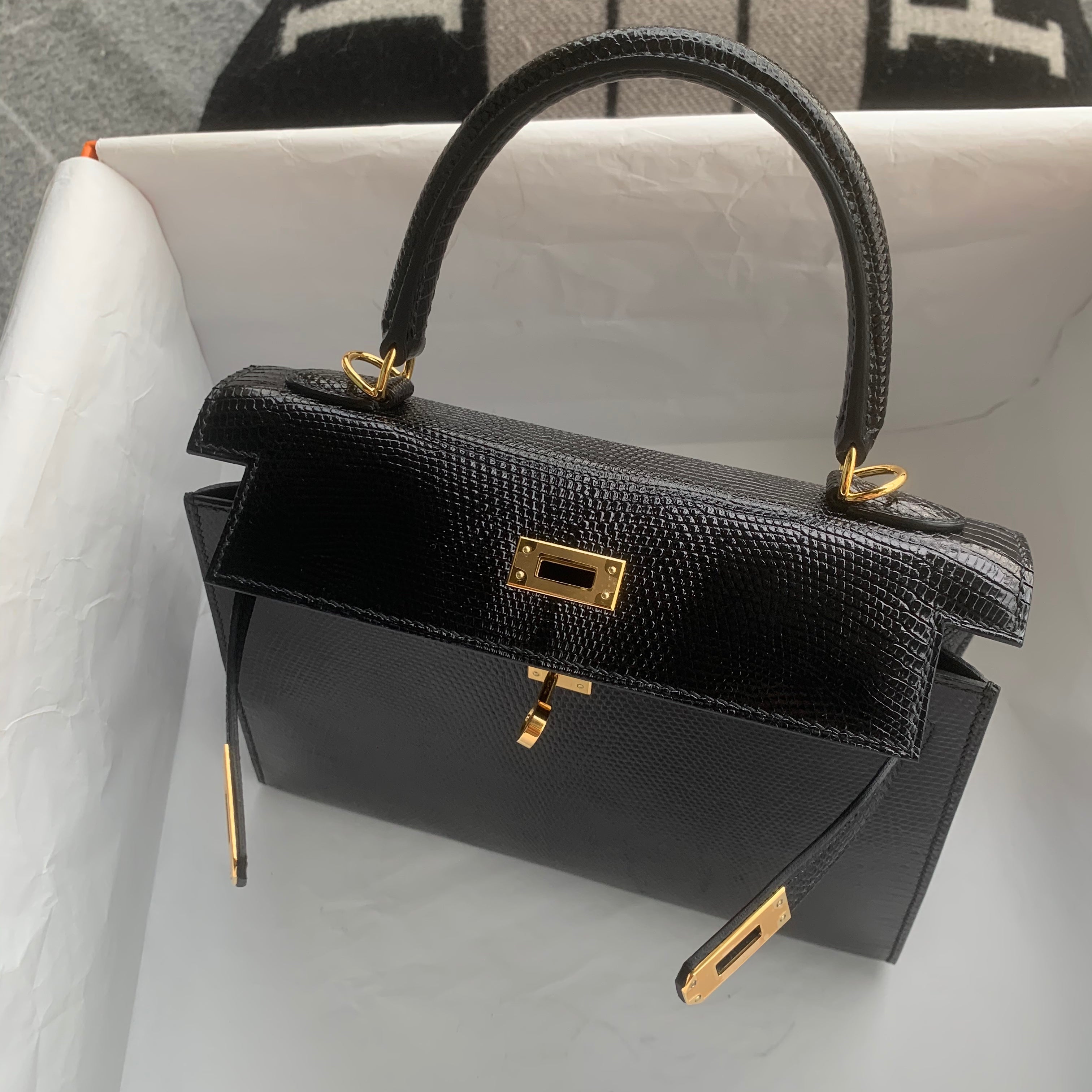 KELLY 25 LIZARD LEATHER NOIR WITH GOLD HARDWARE (GHW)