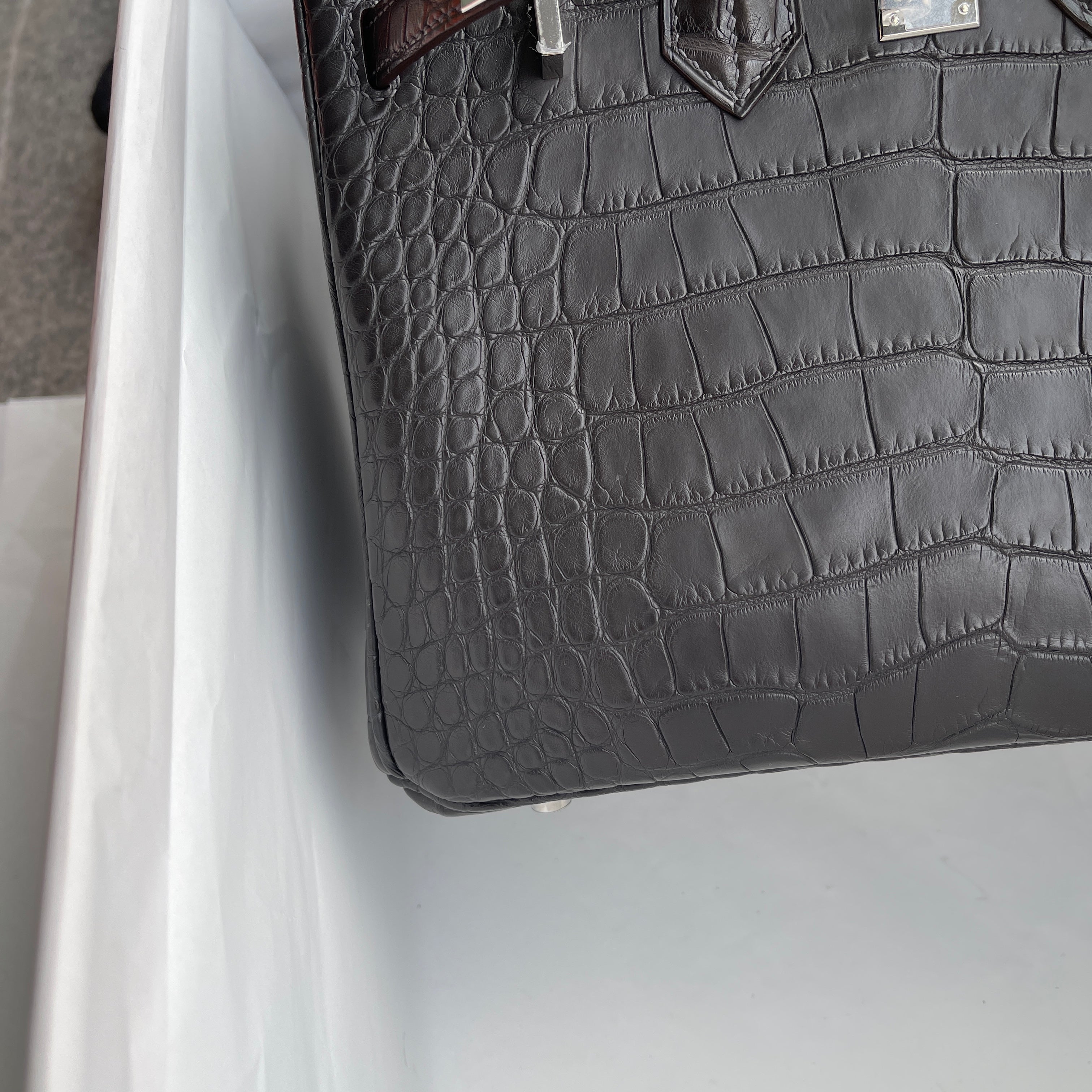 BIRKIN 25 MATTE MISSISSIPPIENSIS ALLIGATOR LEATHER GRAPHITE WITH PALLADIUM HARDWARE (PHW)