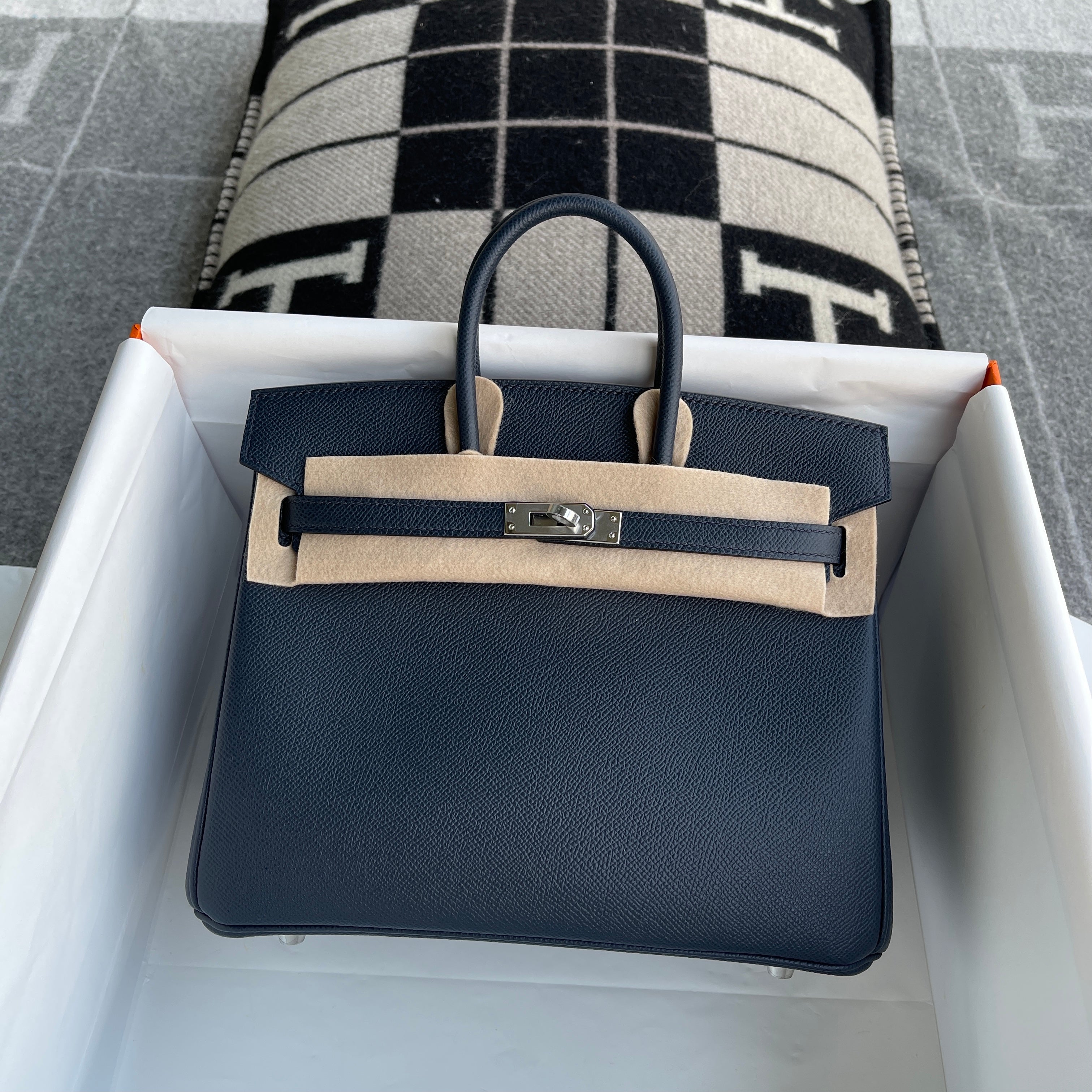 BIRKIN 25 EPSOM LEATHER BLEU NUIT WITH PALLADIUM HARDWARE (PHW)