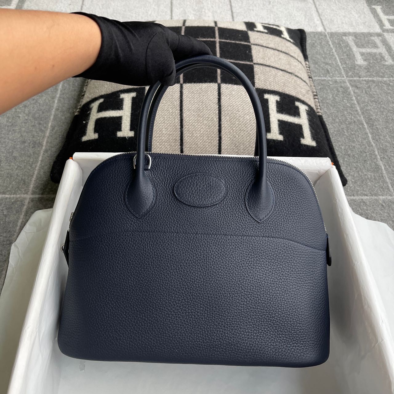 BOLIDE 31 CLEMENCE LEATHER BLEU NUIT WITH PALLADIUM HARDWARE (PHW)