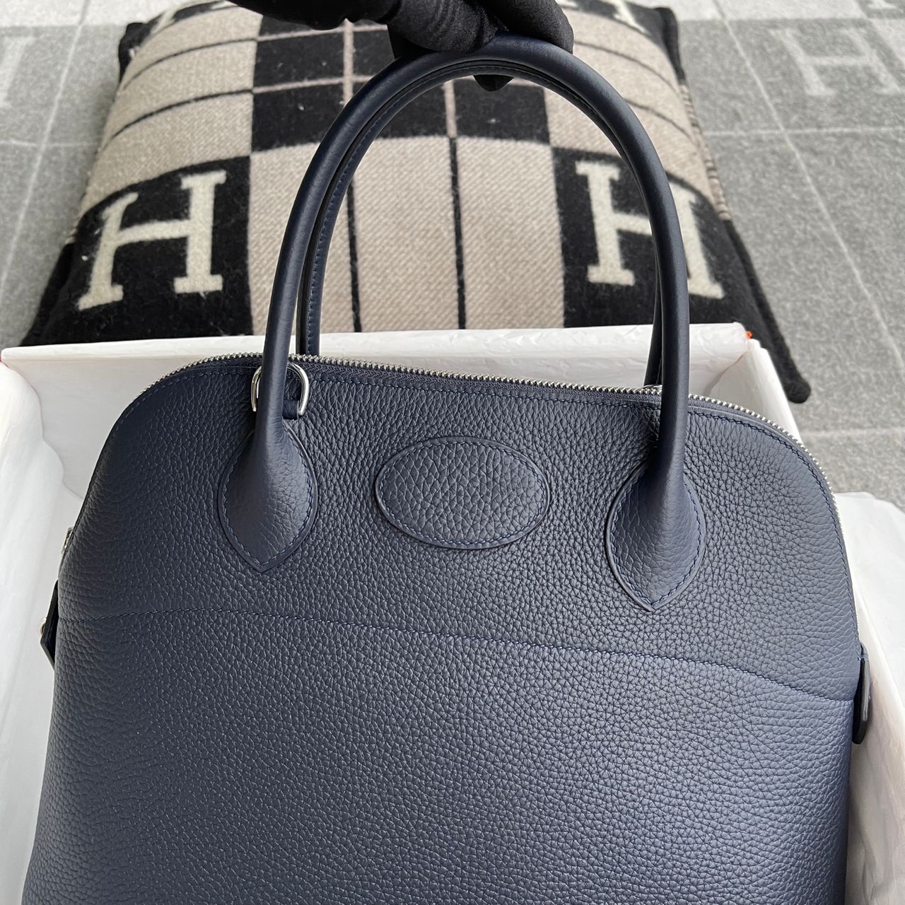 BOLIDE 31 CLEMENCE LEATHER BLEU NUIT WITH PALLADIUM HARDWARE (PHW)